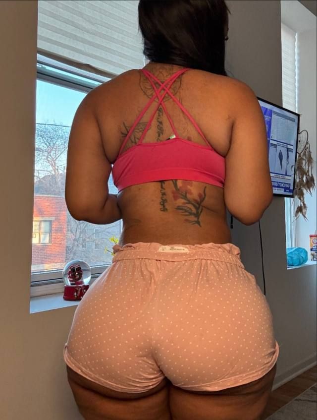 I’m available for hookup & Ft show, Creampie vids ❤️ Telegram:::: prettynancy01 - Image 2